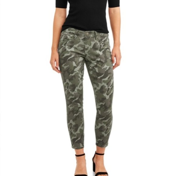 Royalty For Me Denim - Royalty For Me-Women/Teen Army Camo Green Mid Rise-Size 14-Pant/Jean